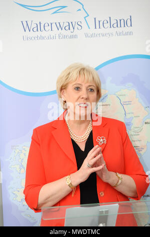 Ulster, Irlanda. 1° giu, 2018. Heather Humphreys TD, Ministro per gli affari, impresa e innovazione, annuncia un restauro regime di Ulster Canal Ulster Canal annuncio Ulster Canal memorizza i cloni Co.Monaghan 1 giugno 2018 CREDIT: Liam McArdle Credito: Liam McArdle/Alamy Live News Foto Stock