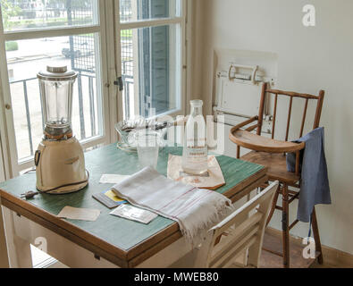 All'interno dell'appartement témoin, un museo flat nello stile degli anni cinquanta a Le Havre, Francia Foto Stock