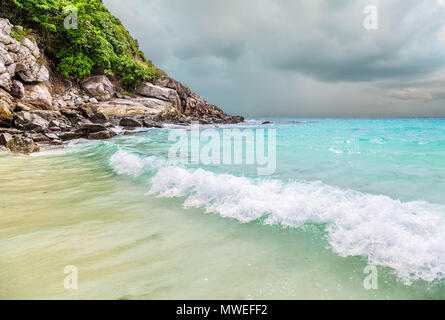 Blue Lagoon sull isola di Ko Racha. Thai Provincia di Phuket Foto Stock