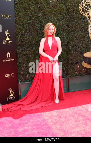 Quarantacinquesimo Giorno annuale Emmy Awards a Pasadena Civic Auditorium di Pasadena, in California. Dotato di: Camryn Grimes dove: Pasadena, California, Stati Uniti quando: 29 Apr 2018 Credit: Nicky Nelson/WENN.com Foto Stock