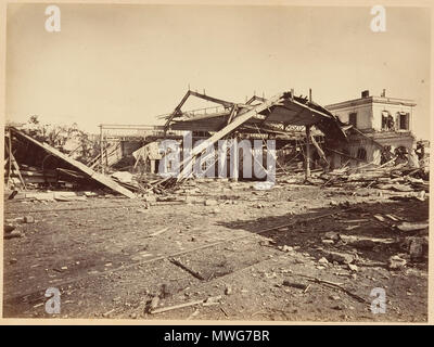 . Inglese: Les Ruines de Paris et de ses dintorni 1870-1871: cento fotografie: Premier Volume. Par A. Liébert, testo par Alfred d'Aunay. Autore: Alfred d'Aunay (Francese) Data: 1870-71 medie: Albume argento stampe da negativi di vetro di dimensioni: immagini circa: 19 x 25 cm (7 1/2 x 9 13/16 in.), o i supporti di retromarcia: 32,8 x 41,3 cm (12 15/16 x 16 1/4 in.), o la classificazione inversa: Album linea di credito: Joyce F. Menschel fotografia del fondo della libreria, 2007 Numero di accessione: 2007.454.1.1-0,33 . 1870-71. Alphonse J. Liébert (francese, 1827-1913) 368 Les Ruines de Paris et de ses dintorni 1870-1871, Foto Stock