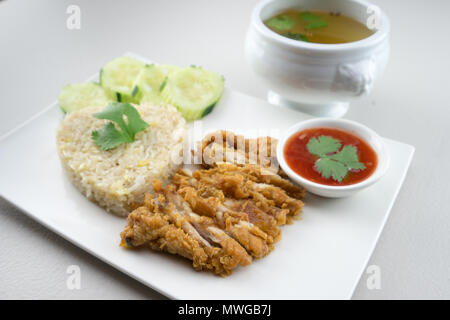 Fried-Chicken riso stile tailandese Foto Stock