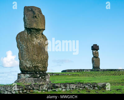 Ahu Vai Ure e Ahu Ko Te Riku, Tahai Moai complessa, Hanga Roa, Isola di Pasqua, Cile Foto Stock