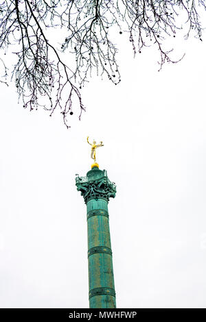 Colonna di Luglio, Colonne de Juillet nella Place de la Bastille, Ile de France, Parigi, Francia Foto Stock