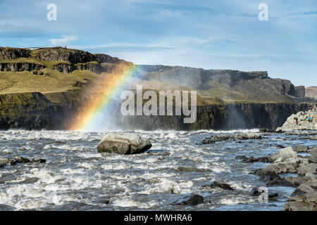 Rainbow su dettifoss Foto Stock