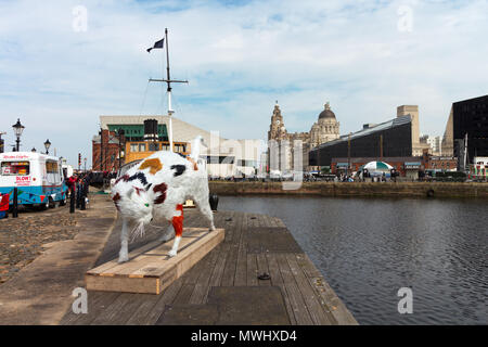 Navi gigante cat dalla fede Bebbington sul display di Albert Dock durante il Festival dei Velieri nel maggio 2018. Foto Stock