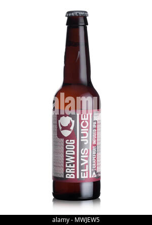 LONDON, Regno Unito - 01 giugno 2018: Bottiglia di Elvis Succhi di pompelmo IPA birra, dal birrificio Brewdog su sfondo bianco. Foto Stock