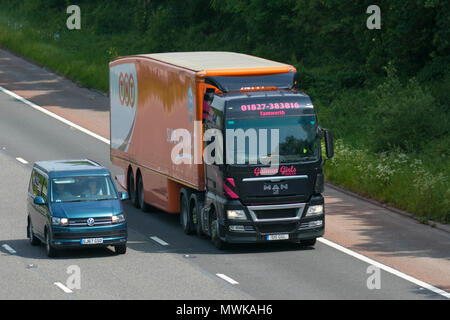 Corriere TNT trasporti, autocarro, trasporto, carrello, cargo, veicolo, la consegna di pacchi, trasporti, industria, servizi di trasporto merci, REGNO UNITO Foto Stock