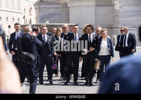 Roma, Italia. Dal 01 Giugno, 2018. I membri del nuovo governo di arrivare al Palazzo del Quirinale per il giuramento davanti al Presidente della Repubblica Sergio Mattarella. Credito: Matteo Nardone/Pacific Press/Alamy Live News Foto Stock