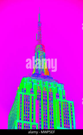 Empire State Building (1930-31), Vertice, mostra di contrattempi e Art Deco top (reso in PS, pop art style), da William Agnello, New York, NY, STATI UNITI D'AMERICA Foto Stock