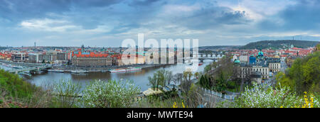 Vista di Praga dal metronomo di Praga, Repubblica Ceca Foto Stock