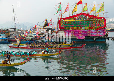 Gara di dragon boat, Shau Kei Wan, Isola di Hong Kong, Hong Kong, Cina, Asia Foto Stock