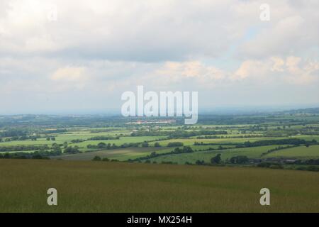 Bella campagna Oxfordshire a Uffington dal White Horse Hill, Regno Unito Foto Stock