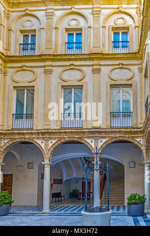 Il centro artistico di Reina Sofia, il museo, Cadice, Andalusia, Spagna Foto Stock