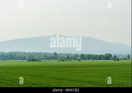 Appena seminato i campi Foto Stock