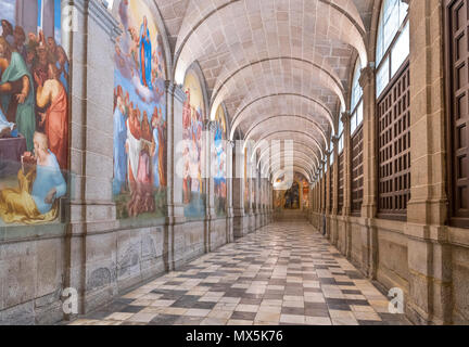 Chiostri a El Escorial, San Lorenzo de El Escorial, Madrid, Spagna Foto Stock