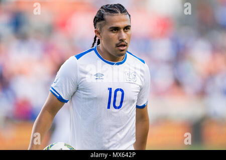 Houston, TX, Stati Uniti d'America. 2 Giugno, 2018. El Salvador centrocampista Gerson Villavicencio (10) durante un calcio internazionale amichevole tra Honduras e El Salvador di BBVA Compass Stadium di Houston, TX. El Salvador ha vinto il gioco da 1 a 0.Trask Smith/CSM/Alamy Live News Foto Stock