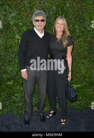 Malibu, ca. 02giugno 2018. A Chanel la cena per celebrare il nostro maestoso gli oceani, un beneficio per NRDC a residenza privata su Giugno 2, 2018 in Malibu, California. Credito: Koi Sojer/Snap'n u foto/media/punzone Alamy Live News Foto Stock