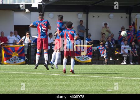Bracknell, Regno Unito. 3 Giugno 2018: Bracknell, Regno Unito - Karpatalya v Tibet nell'CONIFA 2018 Football World Cup a Bracknell Town FC. Karpatalya ha vinto 5-1. Credito: Andrew Spiers/Alamy Live News Foto Stock