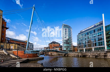 Temple Quay Bridge in Bristol, Somerset, Regno Unito prese il 24 febbraio 2015 Foto Stock