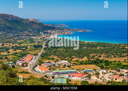 Angolo di alta vista sul paese di Algajola, Corsica, Francia Foto Stock