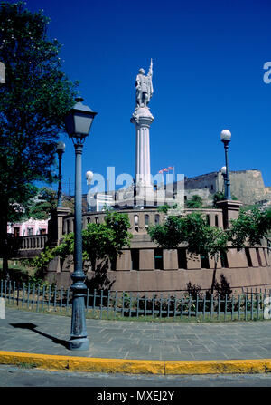 Una statua di Cristoforo Colombo nella vecchia San Juan Portorico Foto Stock