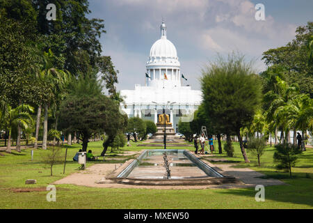 COLOMBO, SRI LANKA - Dicembre 2017: l'imponente municipio nel centro di Colombo, capitale dello Sri Lanka Foto Stock