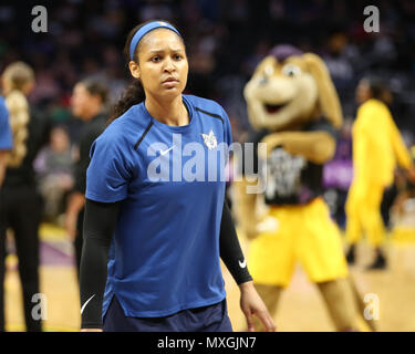 Minnesota Lynx avanti Maya Moore #23 prima del Minnesota Lynx vs Los Angeles Sparks gioco a Staples Center a Los Angeles, Ca il 3 giugno 2018. (Foto di Jevone Moore/Full Image 360) Foto Stock