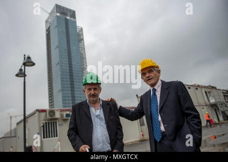 4 giugno 2018 - Torino, Italy-June 4, 2018: Regione grattacielo premere visita al cantiere di credito: Stefano Guidi/ZUMA filo/Alamy Live News Foto Stock