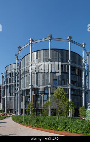 Gasometro triplette, Kings Cross, London, Regno Unito Foto Stock