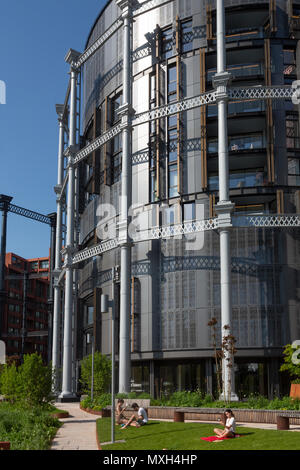 Gasometro triplette, Kings Cross, London, Regno Unito Foto Stock
