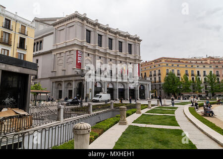 Edifici di fronte a Plaza de Oriente, Madrid, Spagna Foto Stock