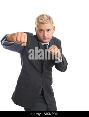 Giovane imprenditore gettando un punzone isolati su sfondo bianco Foto Stock