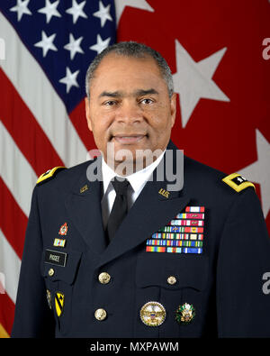 Lt. Gen. Aundre F. Piggee, Esercito Vice Capo del Personale, G-4 (Logistica), comporta per un comando ritratto nell'esercito ritratto studio al Pentagono di Arlington, VA, nov. 23, 2016. (U.S. Foto dell'esercito di Monica re/rilasciato) Foto Stock