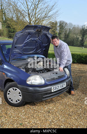 Wheeler Dealer il presentatore TV Mike Brewer Foto Stock