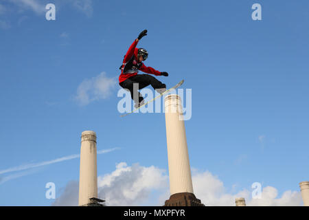 Relentless Freeze Festival 2010, Snowboard, Sci e musica a Battersea Power Station, 30 Ottobre 2010 Foto Stock