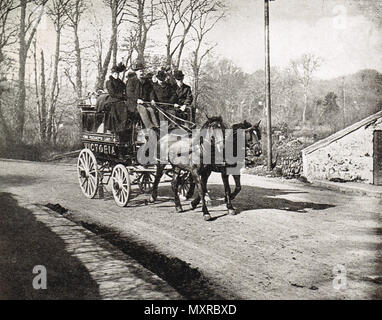 La vecchia Londra cavallo e autobus in Cornovaglia, Inghilterra Foto Stock