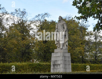 Statua di re Guglielmo in uniforme di Lord Alto Ammiraglio di Richard Kelsey è stato inaugurato nel dicembre 1844 e ora si trova a Greenwich, Inghilterra. Foto Stock