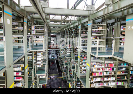 Città del Messico, ispanico Latino etnico latino, messicano, Buenavista, Biblioteca Vasconcelos Public Library, architetto contemporaneo Foto Stock