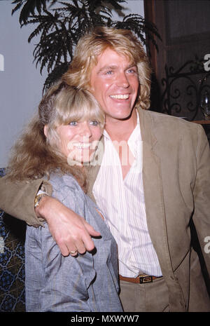 Jeff Conaway & Rona Newton John a Los Angeles. Credito: Walter McBride/MediaPunch Foto Stock