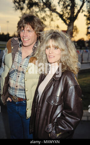 Jeff Conaway & Rona Newton John a Los Angeles. Credito: Walter McBride/MediaPunch Foto Stock