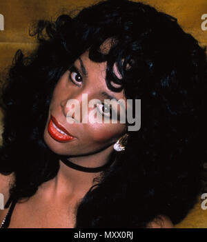 Donna Summer al Savoy Theatre di New York City. Gennaio 1983 Credit: Walter McBride/MediaPunch Foto Stock