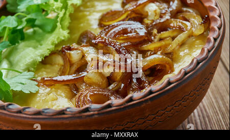 Split danese la zuppa di piselli e cipolle dorate. Foto Stock