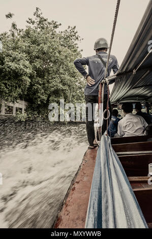 Khlong Saen Saep Express servizio barca, Bangkok, Thailandia Foto Stock