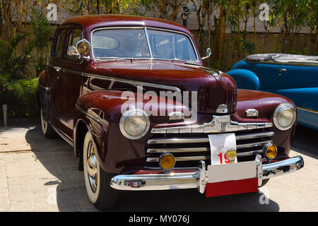 KHARADI, Pune, Maharashtra, Aprile 1, 2018 VCCCI Vintage & Classic Car Rally 1941 Ford Super Deluxe Foto Stock