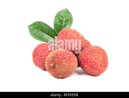 Piccolo mucchio di frutta di litchi-guscio belom lascia sullo sfondo Foto Stock