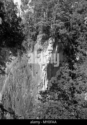 Le pareti del cratere Hypipamee, Herberton, c 1935. Foto Stock