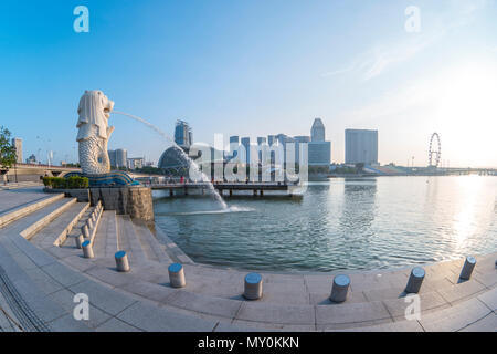 La città di Singapore, Singapore - 9 Aprile 2018: Panorama di Singapore punto di riferimento della città di Singapore. Foto Stock