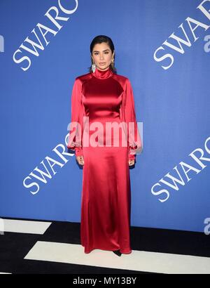 Brooklyn, NY, STATI UNITI D'AMERICA. 5 Giugno, 2018. Diane Guerrero presso gli arrivi per 2018 CFDA Fashion Awards, Brooklyn Museum, Brooklyn, NY Giugno 5, 2018. Credito: Eli Winston/Everett raccolta/Alamy Live News Foto Stock