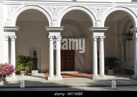 Yalta, Crimea-maggio 30, 2016: architettura e design degli interni del palazzo di Livadia. Foto Stock